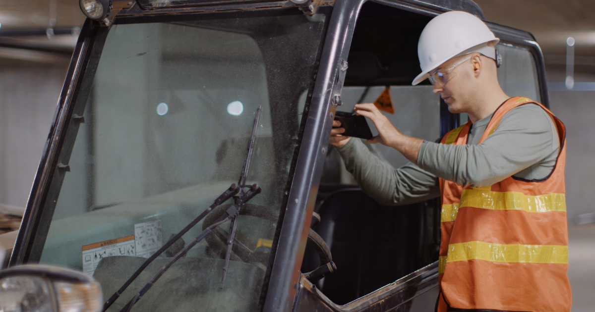 How Do I Simplify Incident and Hazard Reporting on Worksites Blog Image