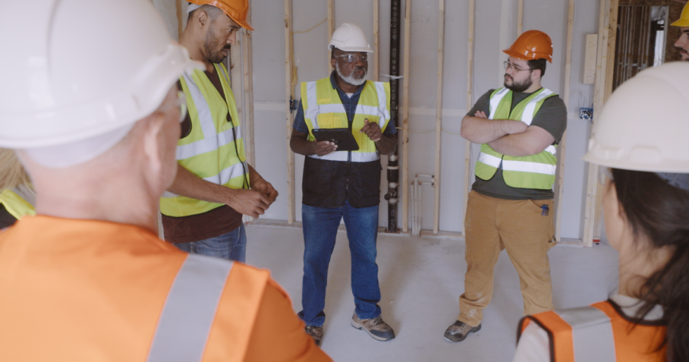 How Contractor Management Software Improves Jobsite Oversight